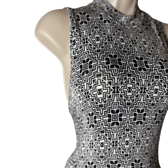 Maeve Black and White Midi Dress - Picture 4 of 11